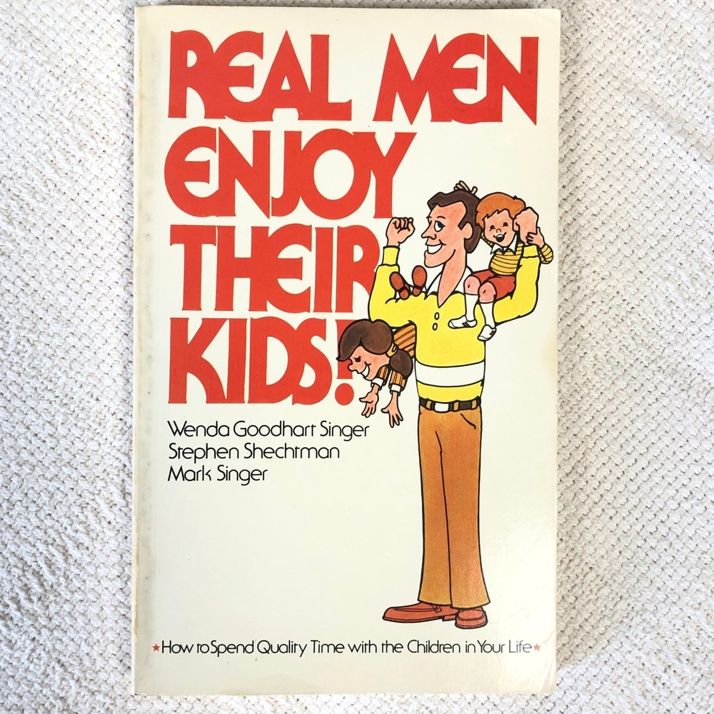 Vintage Fatherhood Book Real Men Enjoy Their Kids Retro Dad Parenting‎ Gift